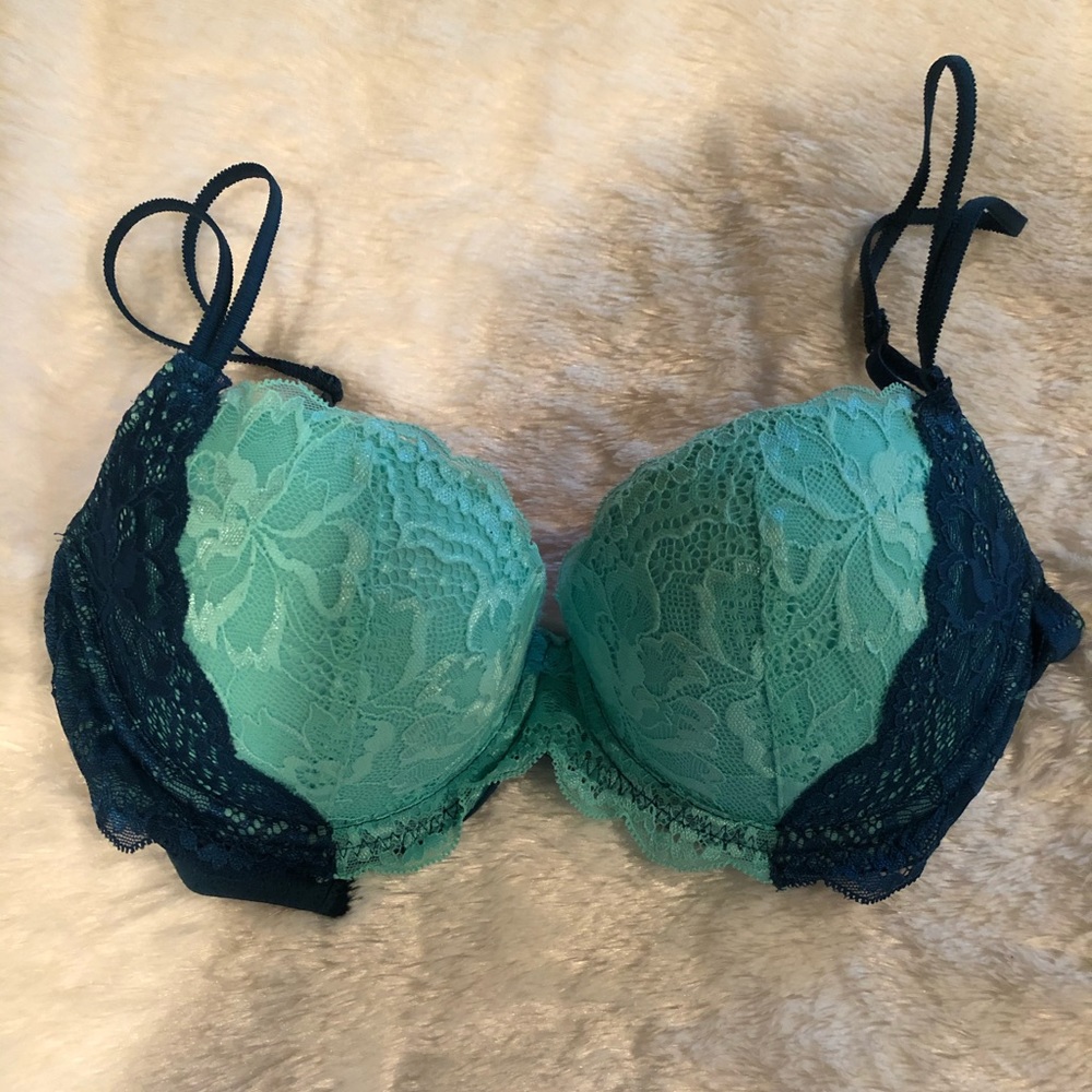 Victoria’s Secret “Pink” Bra